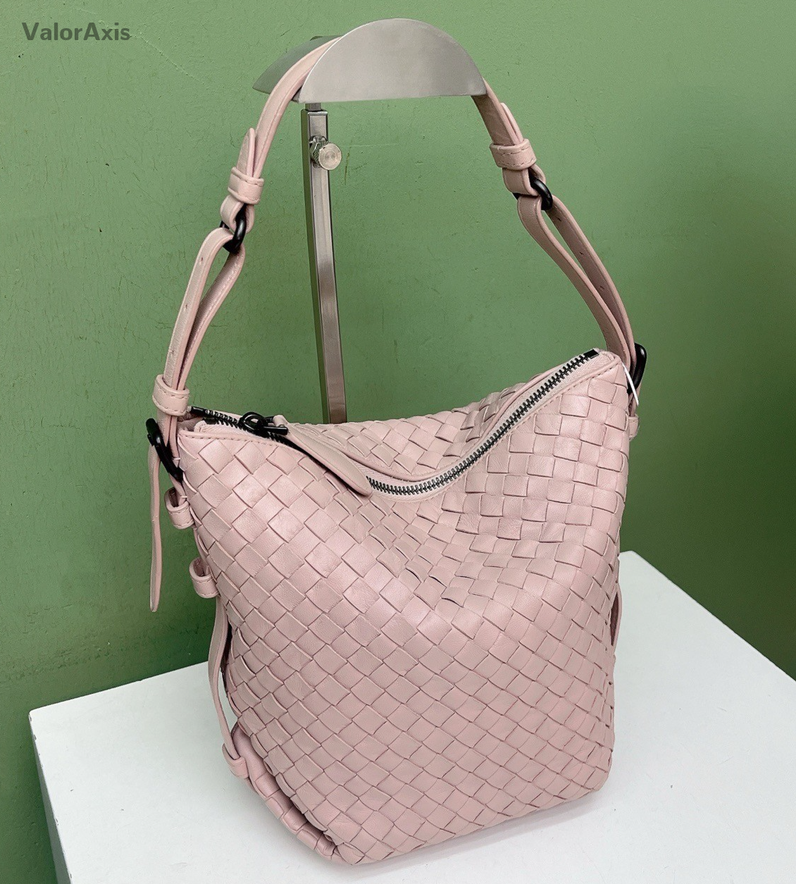 Bottega Veneta Intrecciato Shoulder Bag Pink Silver Used Women Classic Fashion