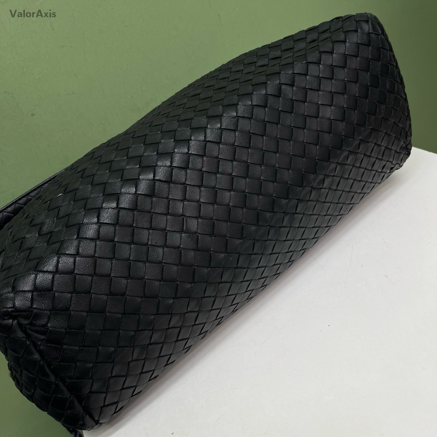 Bottega Veneta Intrecciato Shoulder Bag Black Used Women Classic Fashion