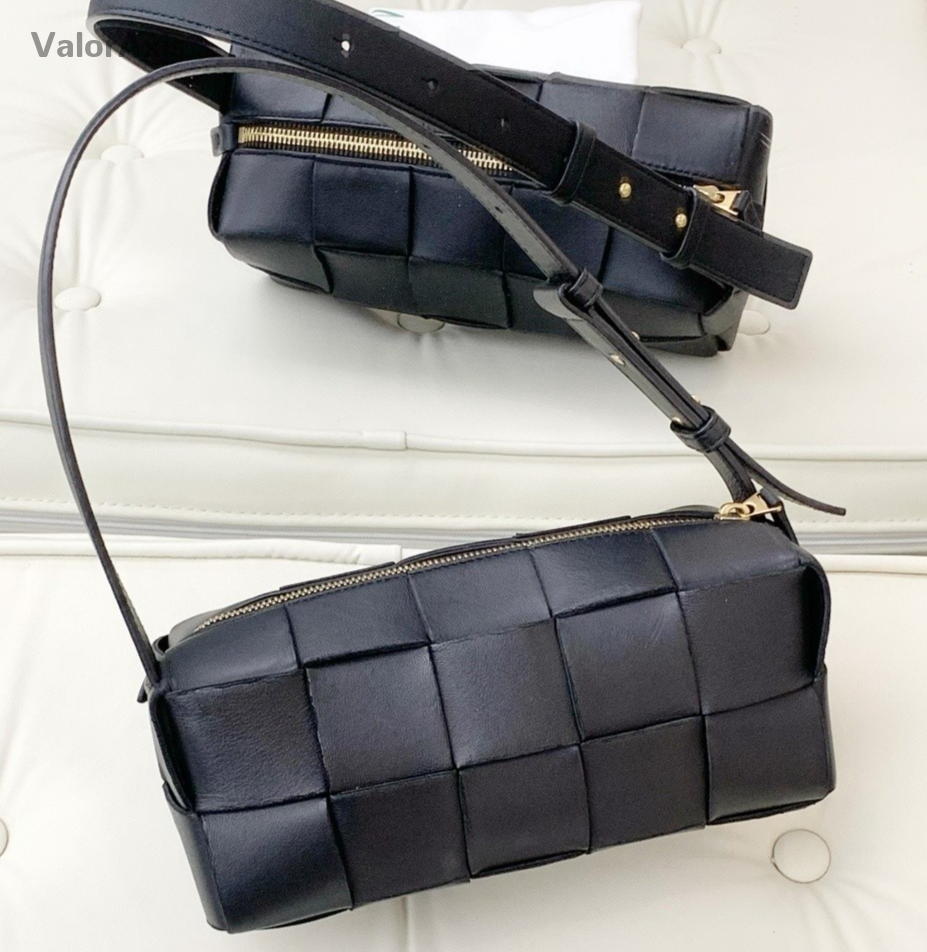 Bottega Veneta Brick Cassette Calfskin Shoulder Underarm Bag Women Black