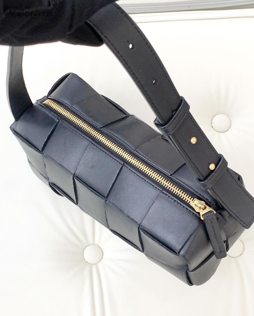 Bottega Veneta Brick Cassette Calfskin Shoulder Underarm Bag Women Black