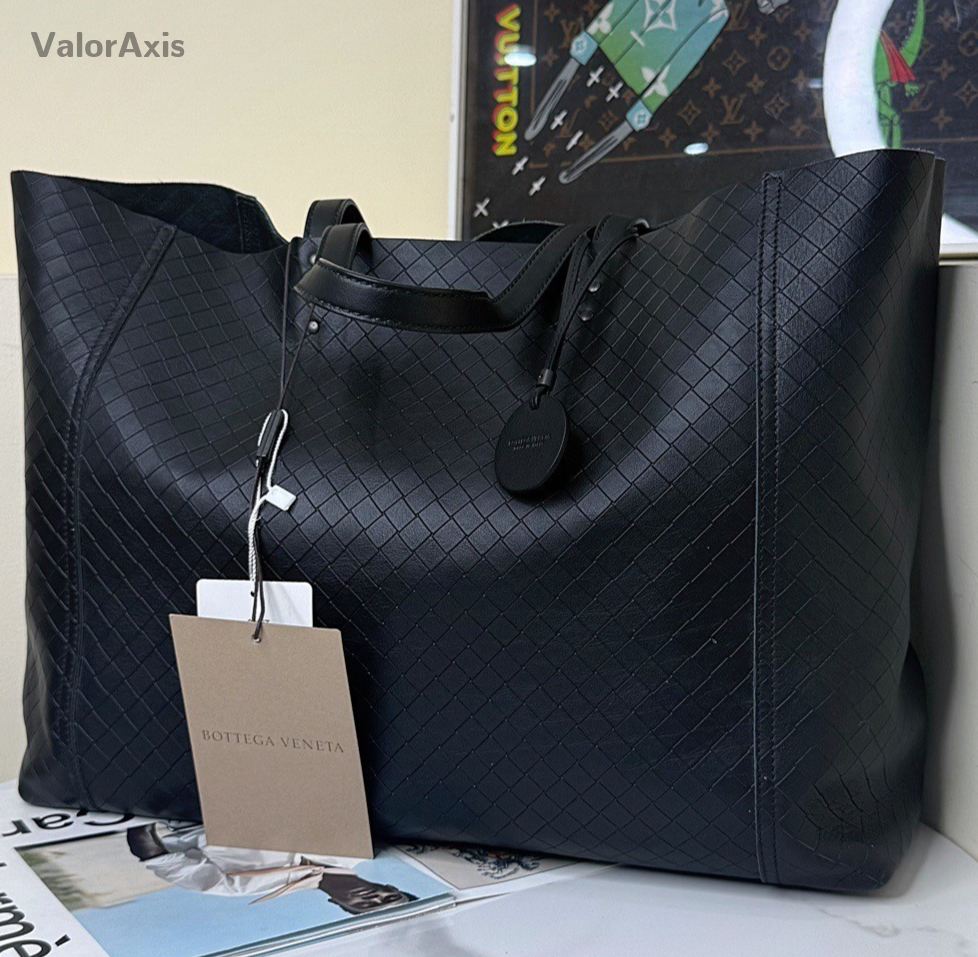 Bottega Veneta Woven Tote Handbag Black Used Women Classic Fashion