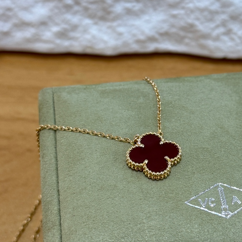 VCA Van Cleef &amp; Arpels Vintage Alhambra Red Carnelian 18k YG Pendant Necklace