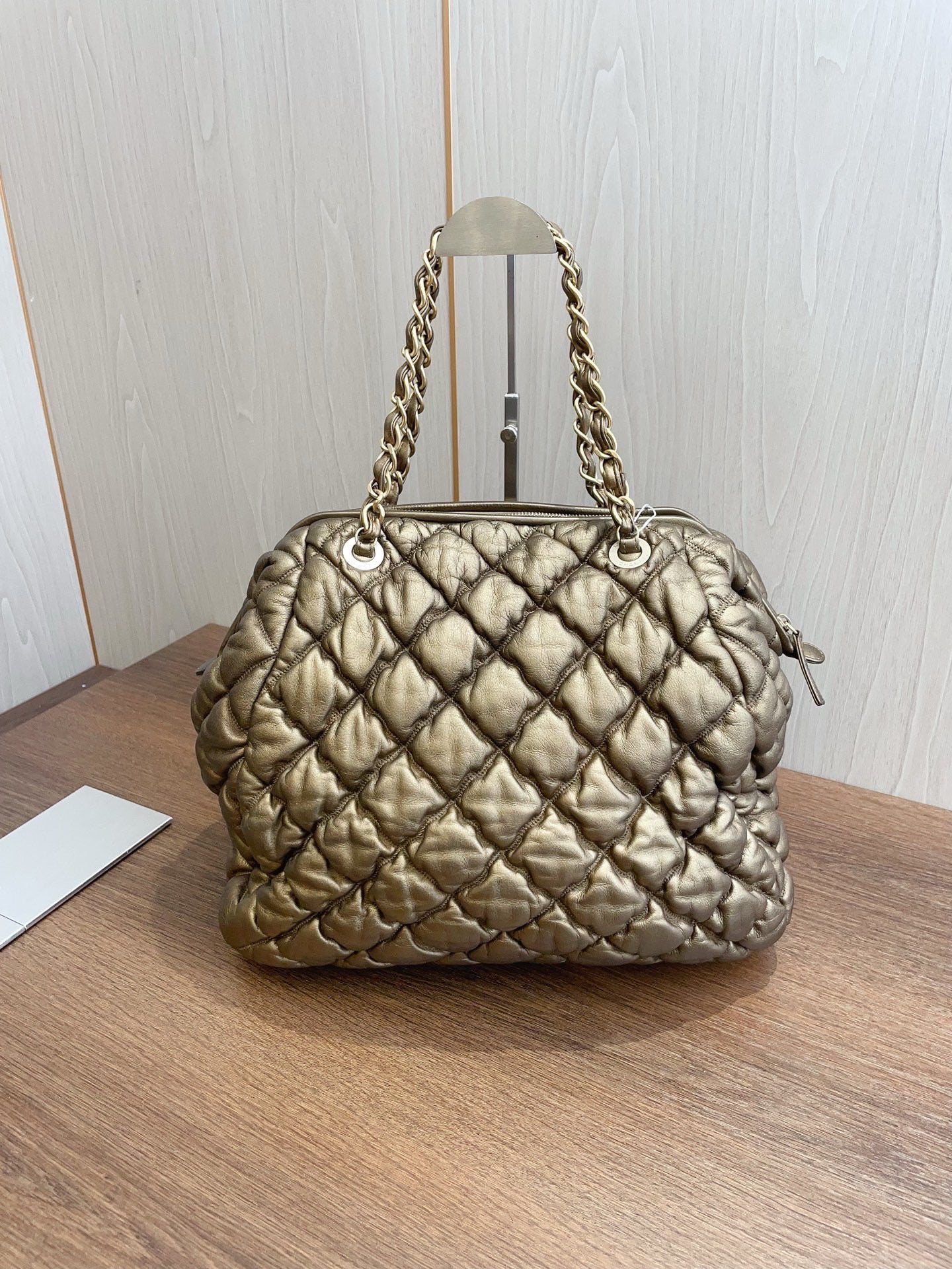 Chanel Classic Bowling Bag Daily Casual Gold Quilted
