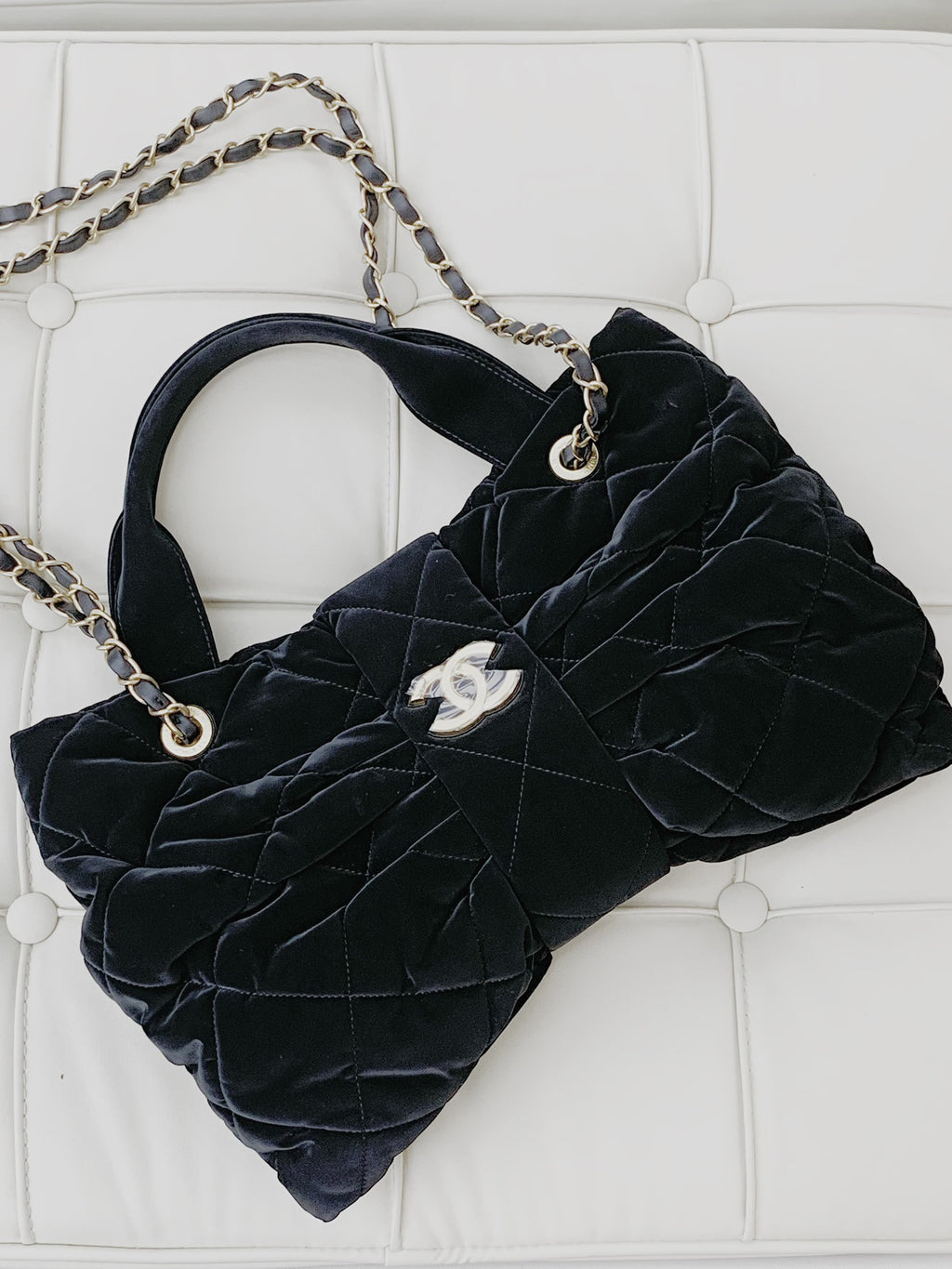 Chanel Chain MM Top Handle Shoulder Bag Black Gold Hardware Women S