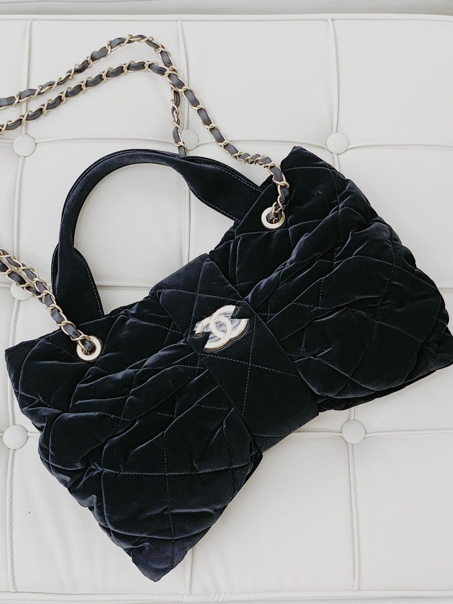 Chanel Chain MM Top Handle Shoulder Bag Black Gold Hardware Women S