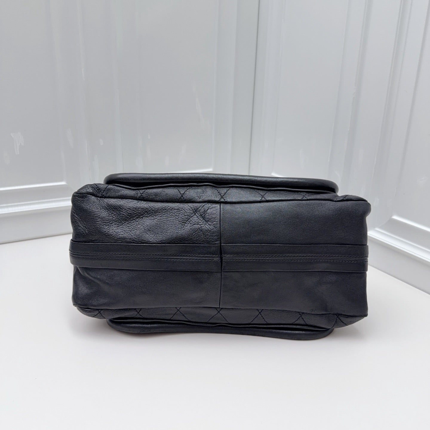 Chloe Paraty Calfskin Top Handle Shoulder Bag Black Gold Women Classic