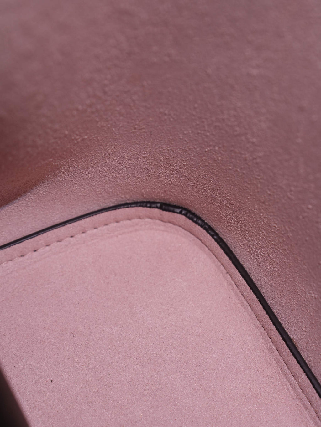 Louis Vuitton NeoNoe Pink Bucket Bag - Pre-Owned