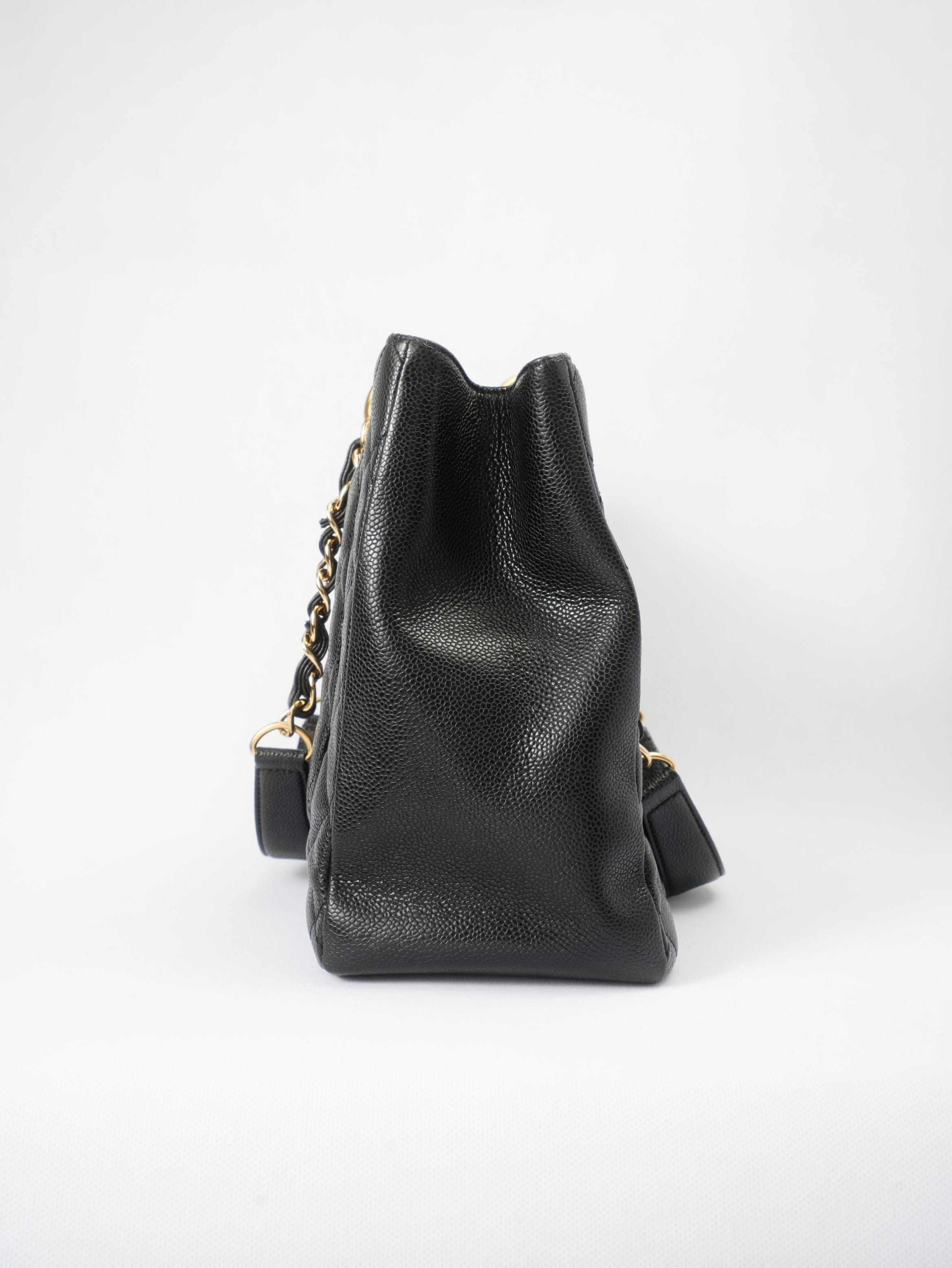 Chanel | Gst Medium Tote In Black Pebbled Leather with Gold-tone Hardware - | - Pre-Owned