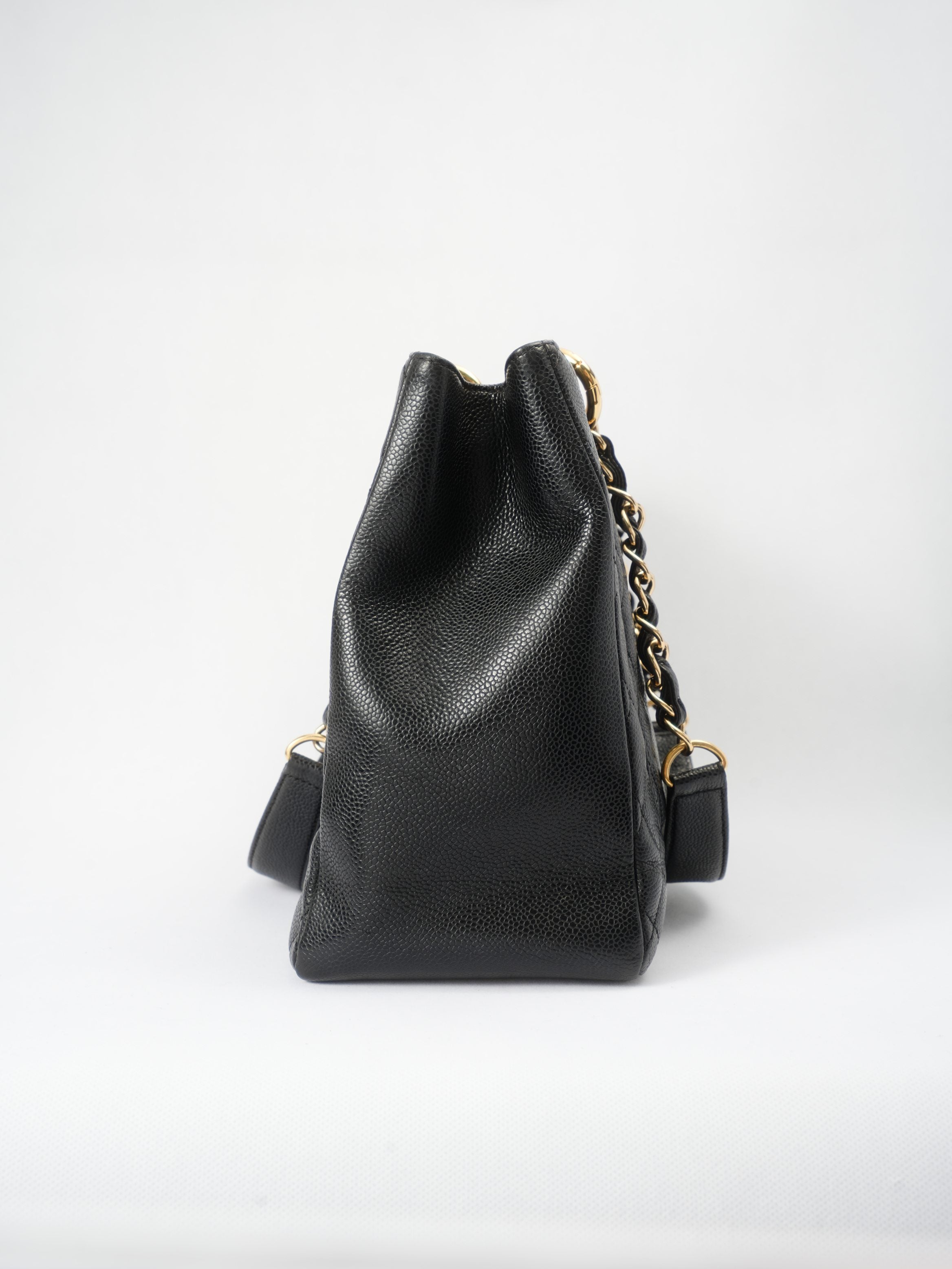 Chanel | Gst Medium Tote In Black Pebbled Leather with Gold-tone Hardware - | - Pre-Owned