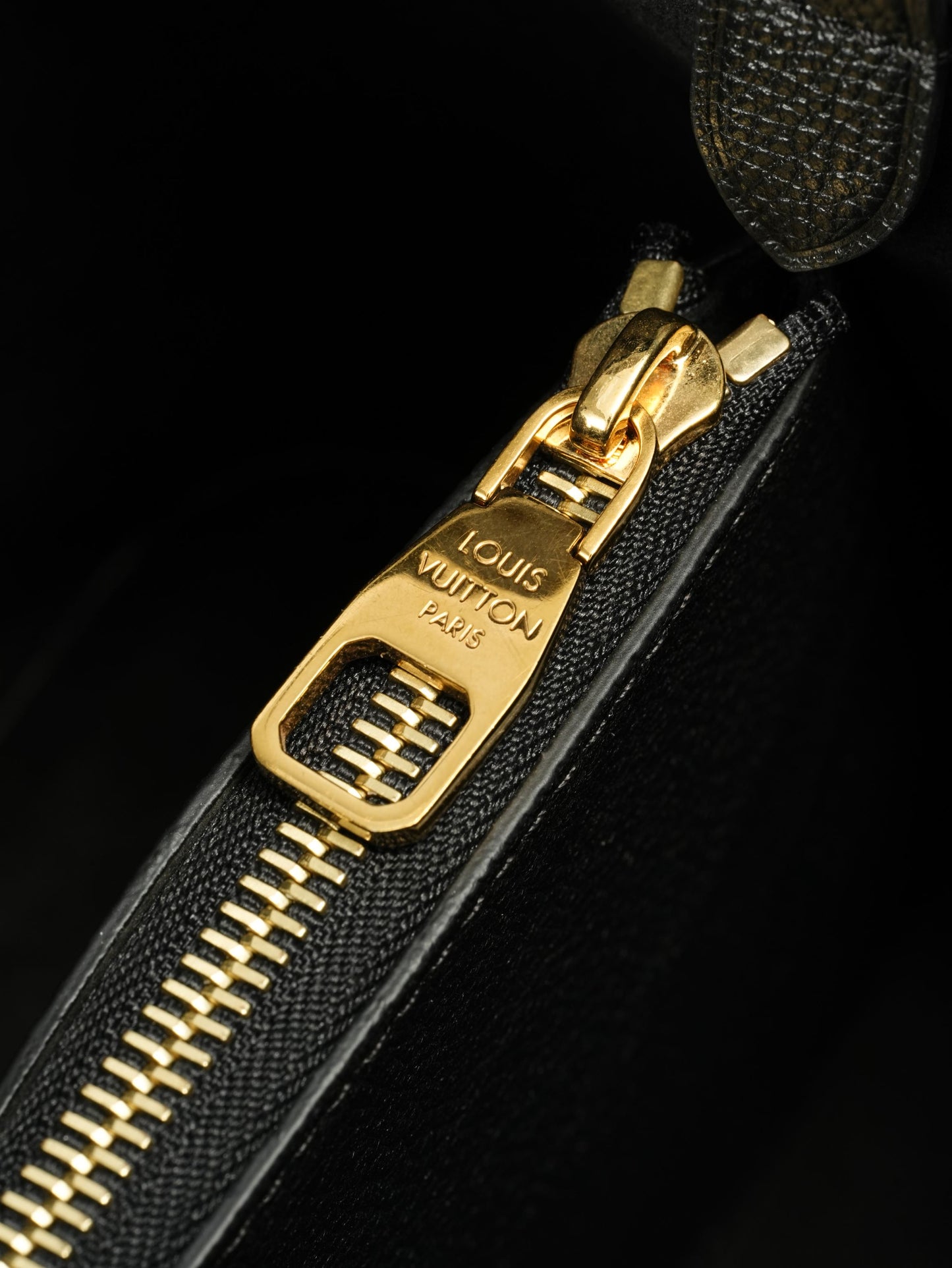 Louis Vuitton Empreinte NéoNoé MM chip version M45256