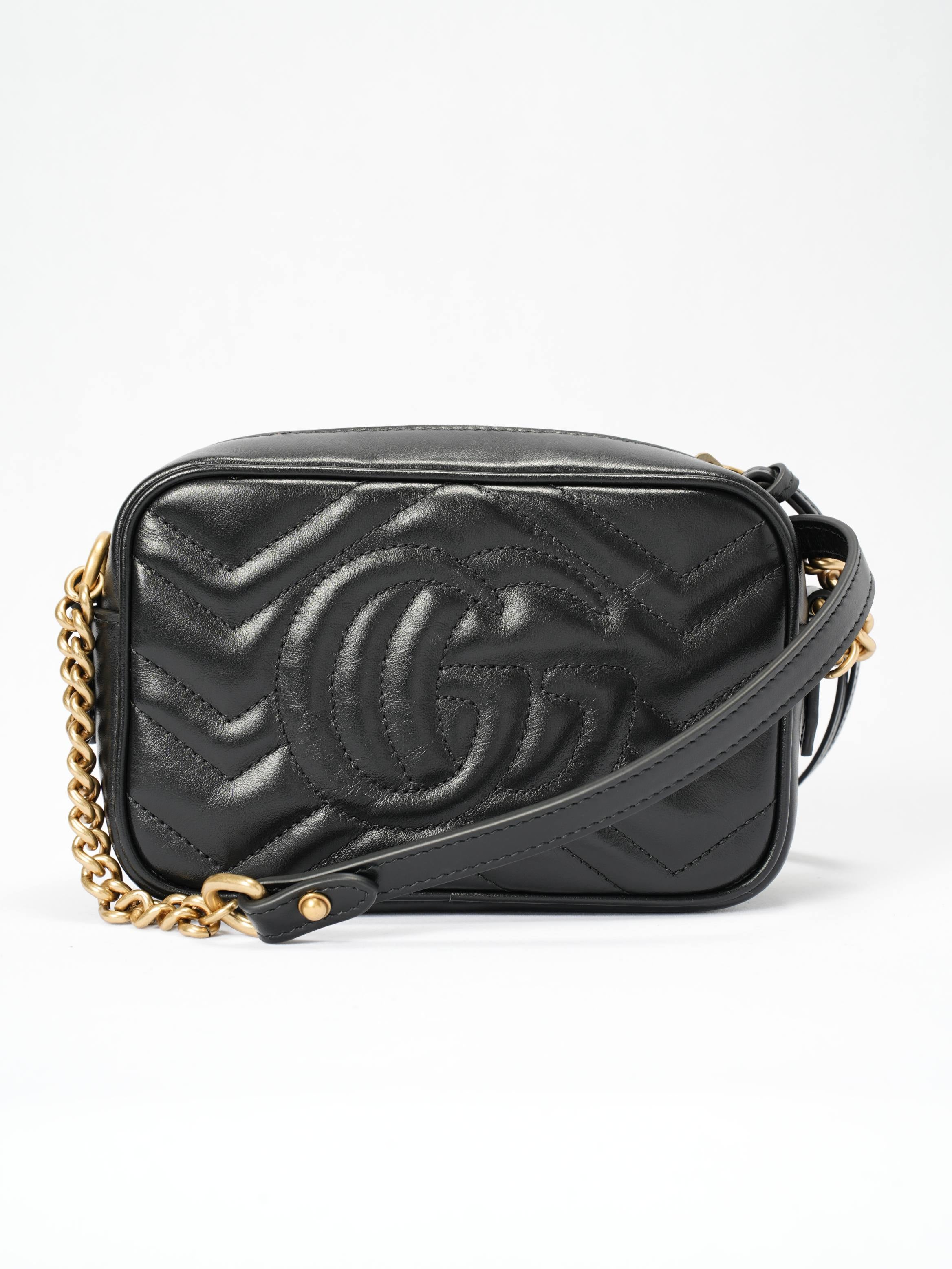 GUCCI Black Marmont Camera Bag Mini - Pre-Owned