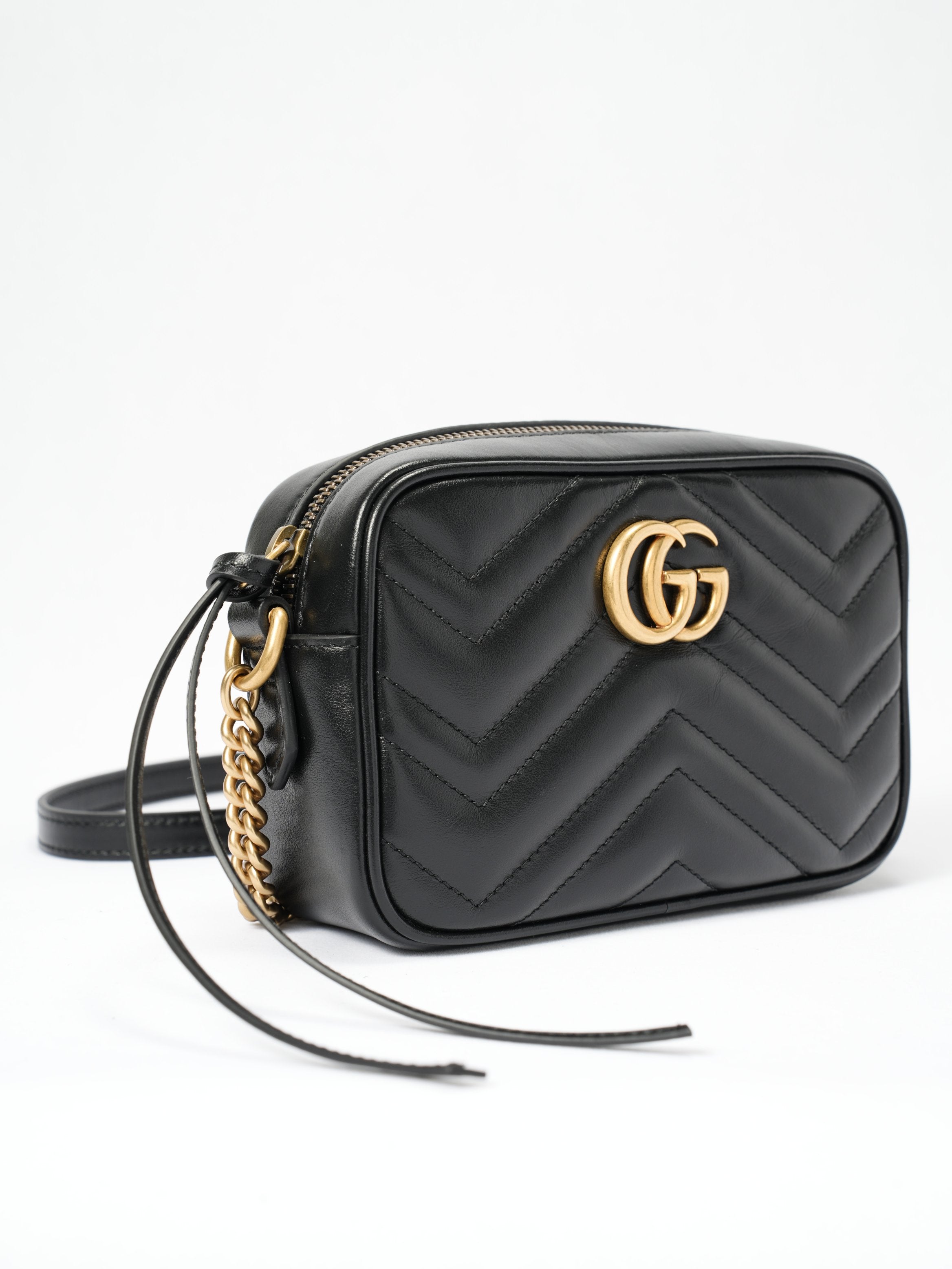 GUCCI Black Marmont Camera Bag Mini - Pre-Owned