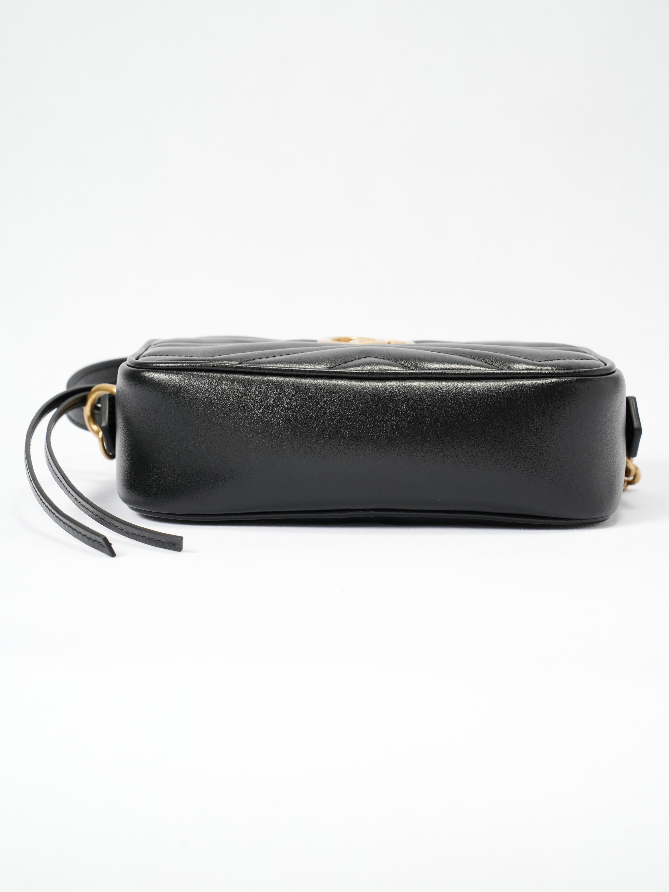 GUCCI Black Marmont Camera Bag Mini - Pre-Owned