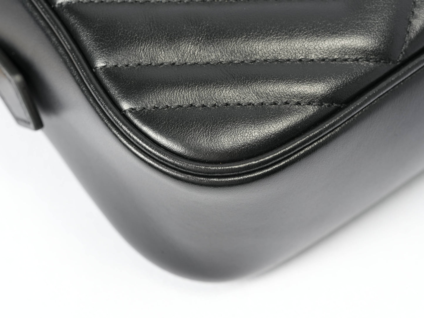 GUCCI Black  Marmont Camera bag MM