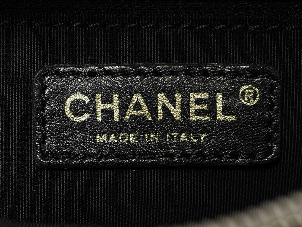 Chanel | Patent Pouch Tote In Black Pebbled Leather with Gold-tone Hardware - | - Pre-Owned