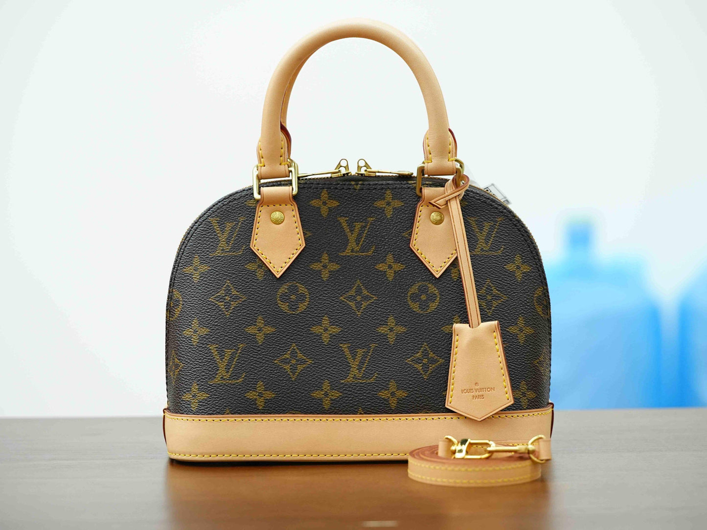 Louis Vuitton Alma BB - Monogram Canvas