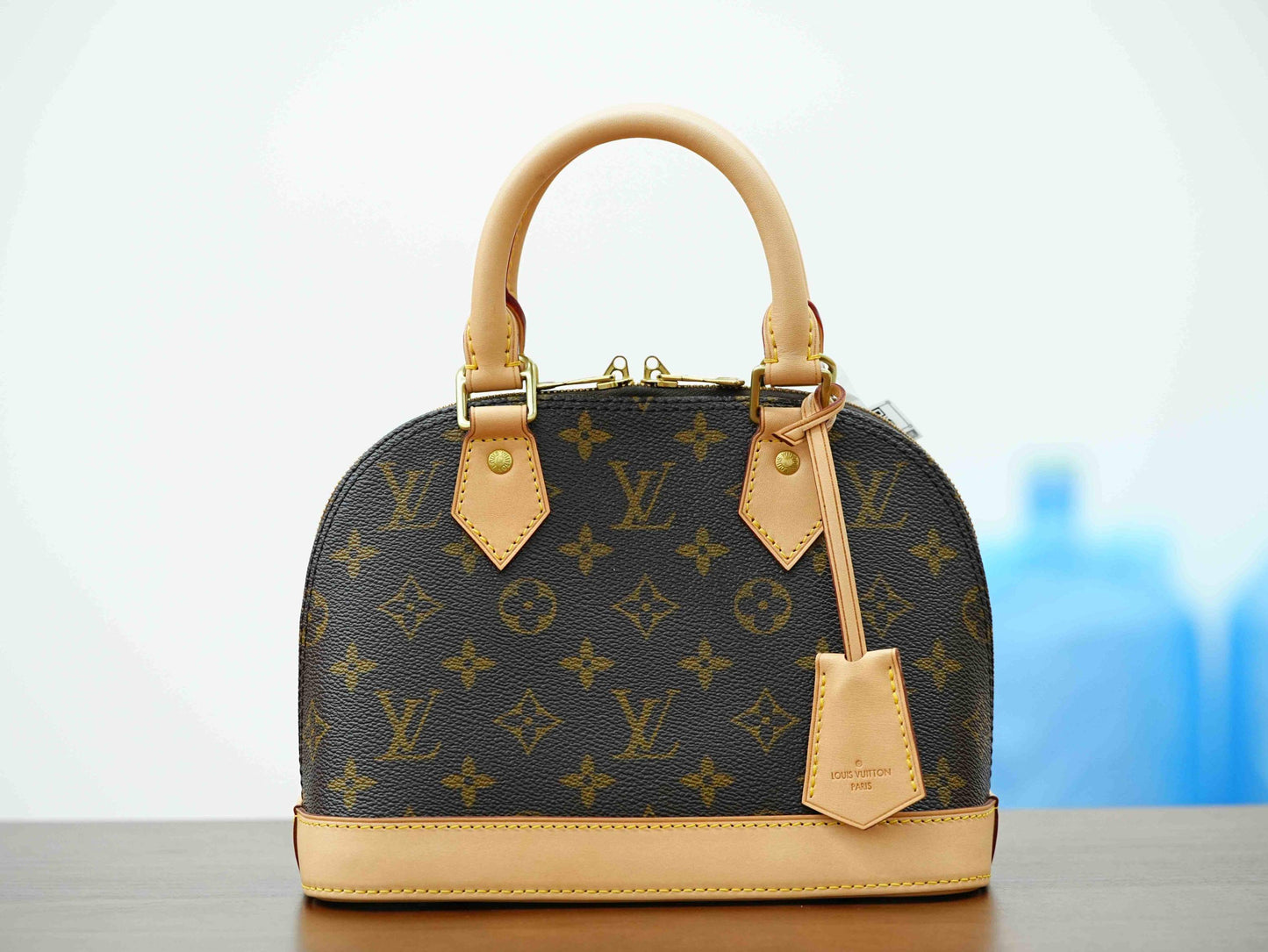 Louis Vuitton Alma BB - Monogram Canvas