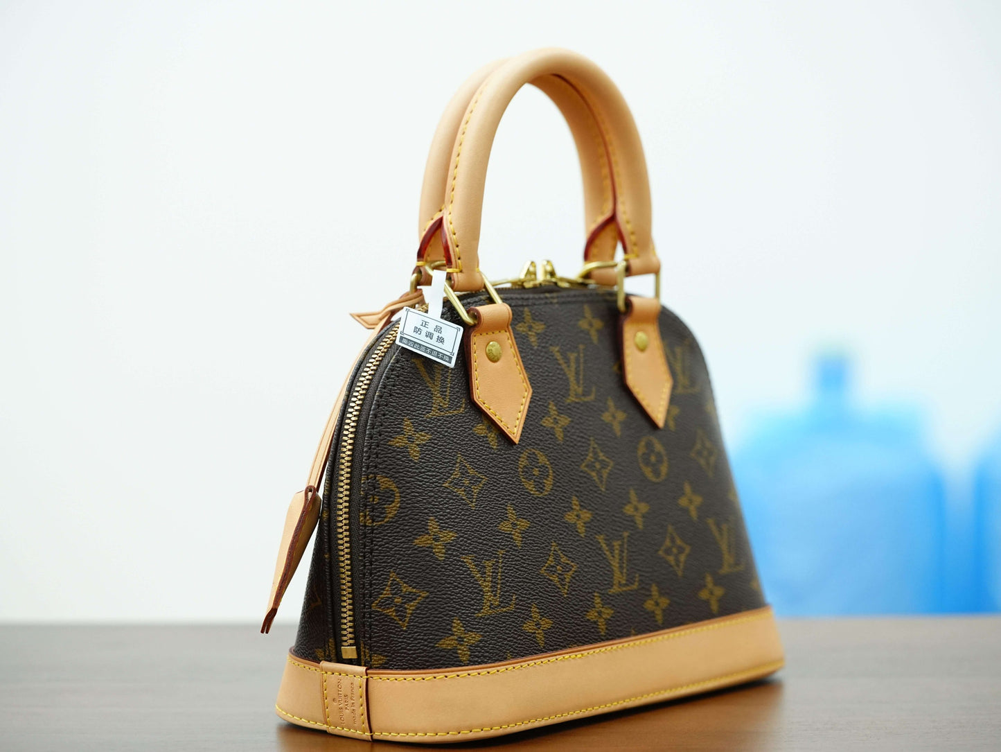 Louis Vuitton Alma BB - Monogram Canvas