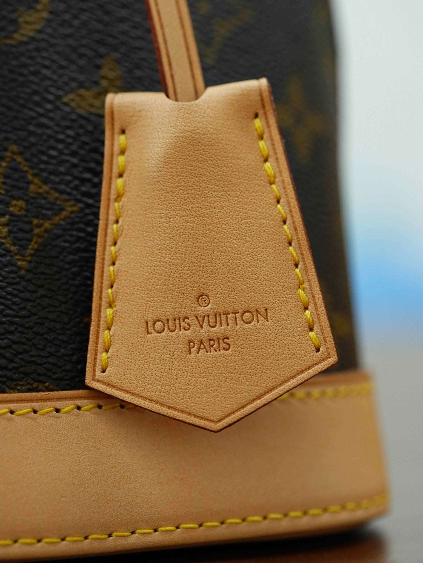 Louis Vuitton Alma BB - Monogram Canvas