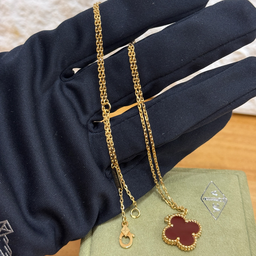 VCA Van Cleef &amp; Arpels Vintage Alhambra Red Carnelian 18k YG Pendant Necklace