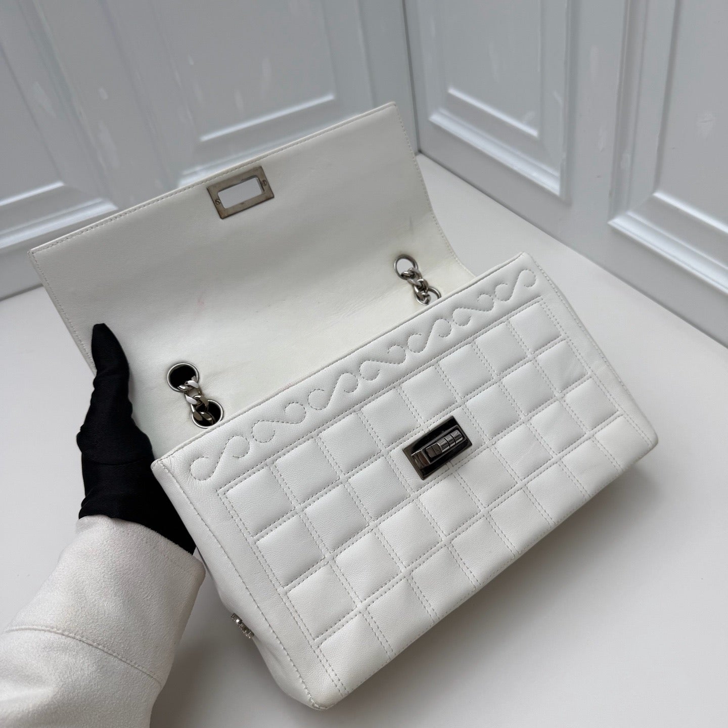 Chanel Square Quilt Flap Chain Shoulder Bag White Silver Used Women Classic