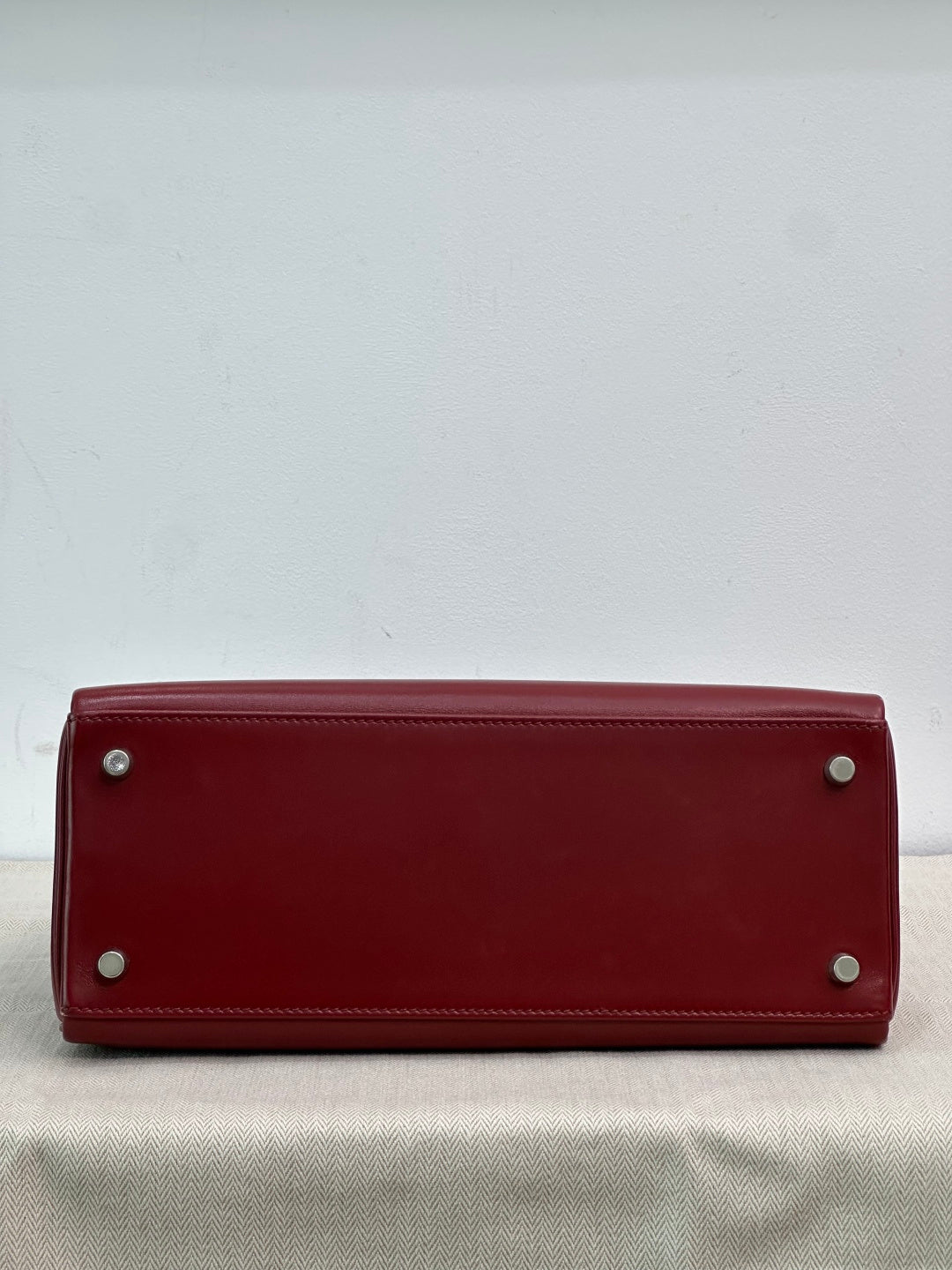 Hermes Kelly28 Box Leather Red Handbag Silver Hardware With Crossbody Strap
