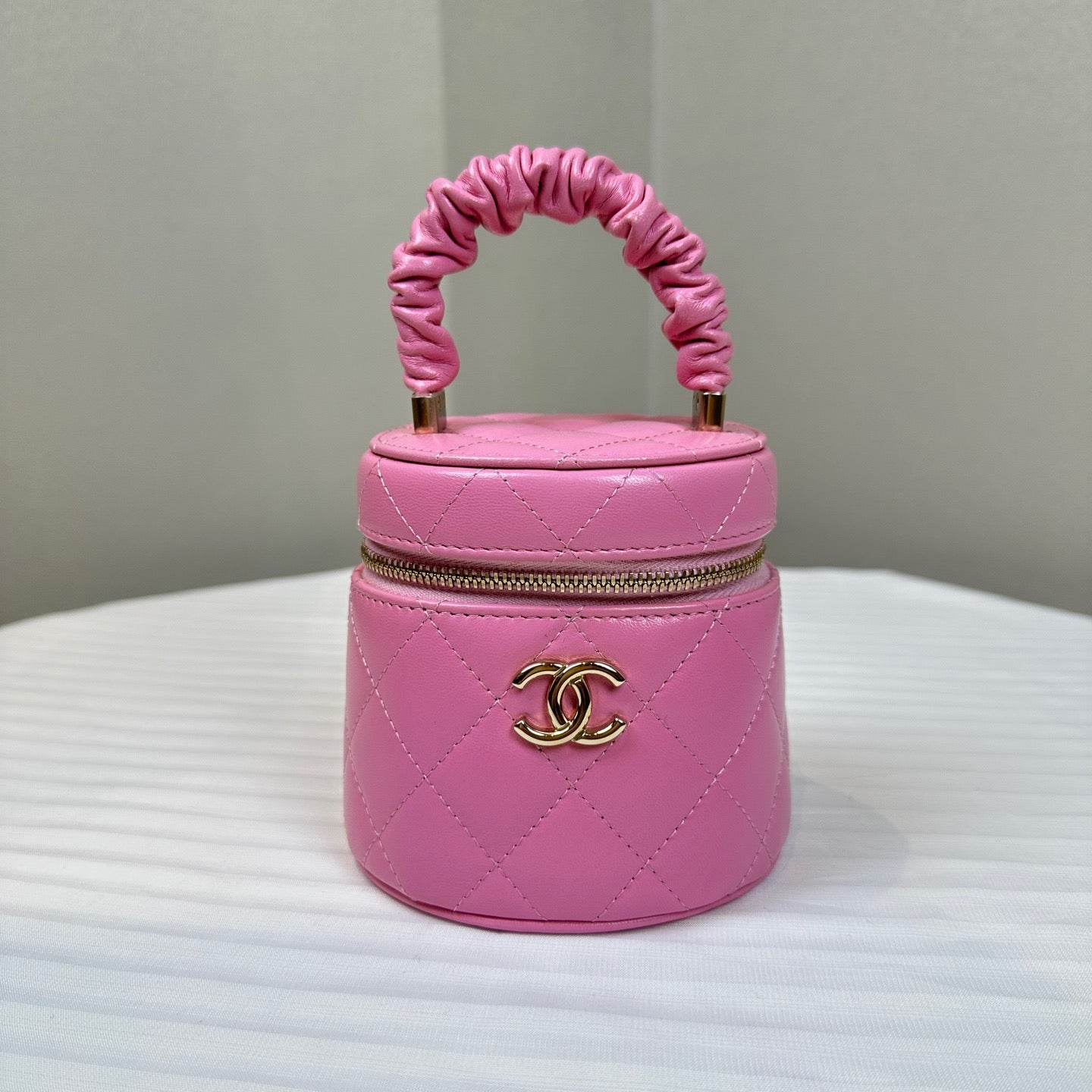 Chanel Diamond Bucket Top Handle Bag Pink Gold Used Women Classic