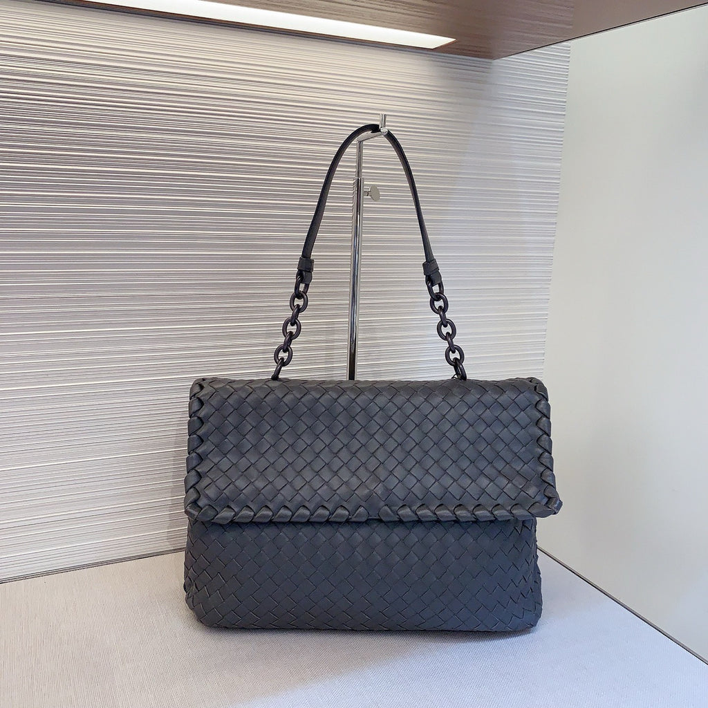 Bottega Veneta Olimpia Intrecciato Shoulder Bag Gray Used Women Classic