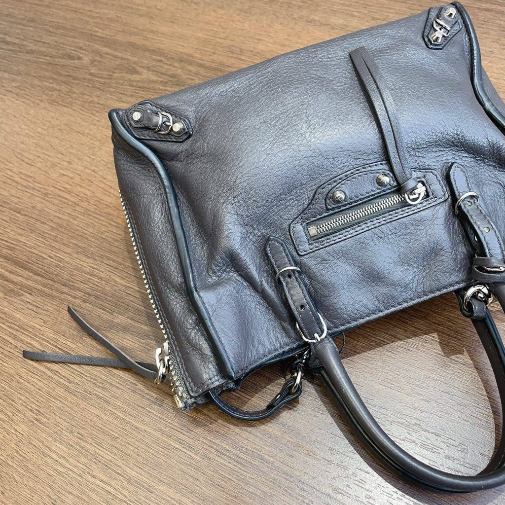 Balenciaga Neo Classic City Bag Top Handle Bag Gray Silver Used Women Fashion