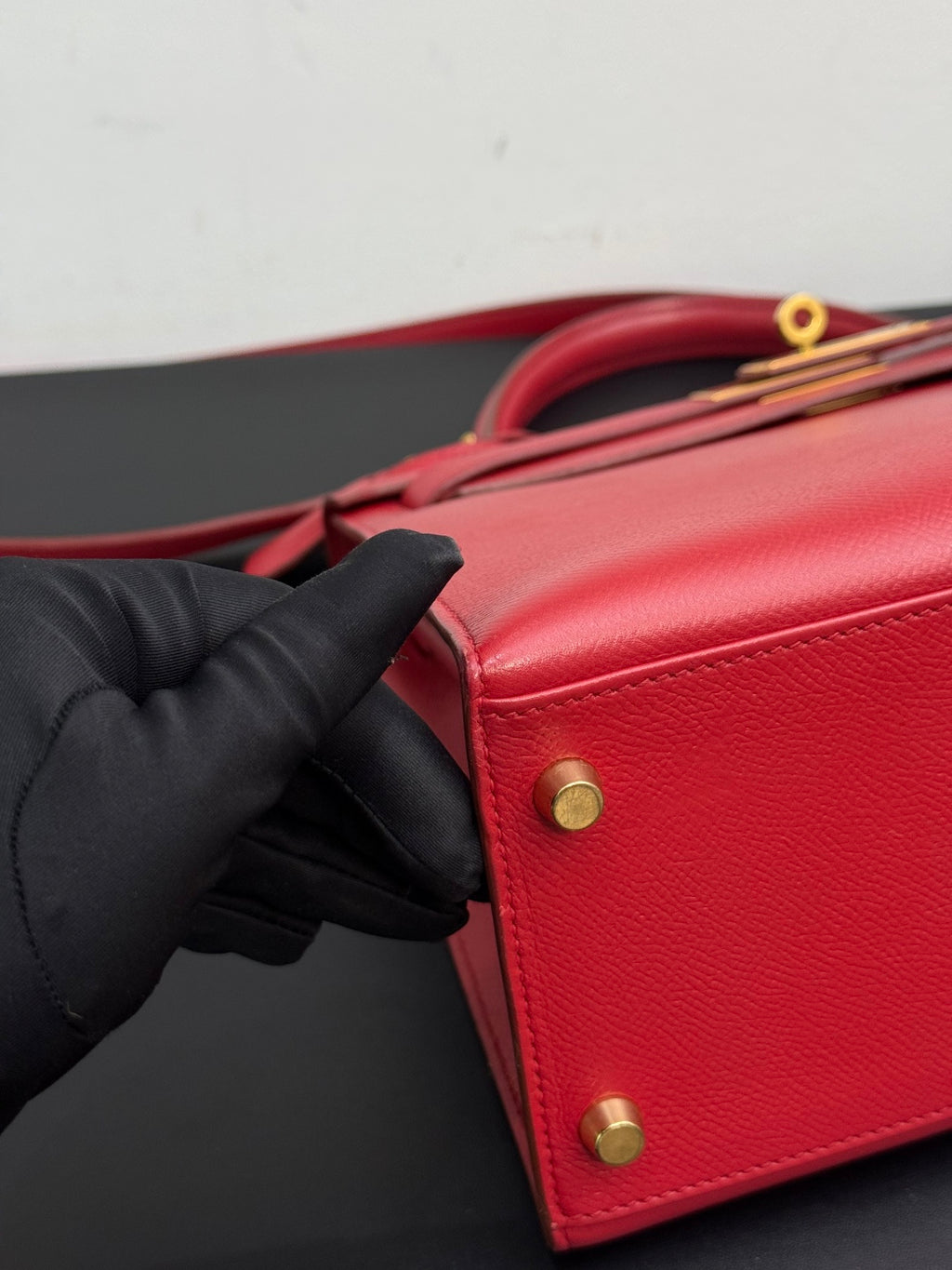 Authentic Hermes Kelly28 Red Handbag Gold Hardware Classic