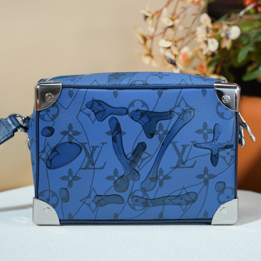 Louis Vuitton Soft Trunk Monogram Blue Crossbody Chip Version Shw Excellent