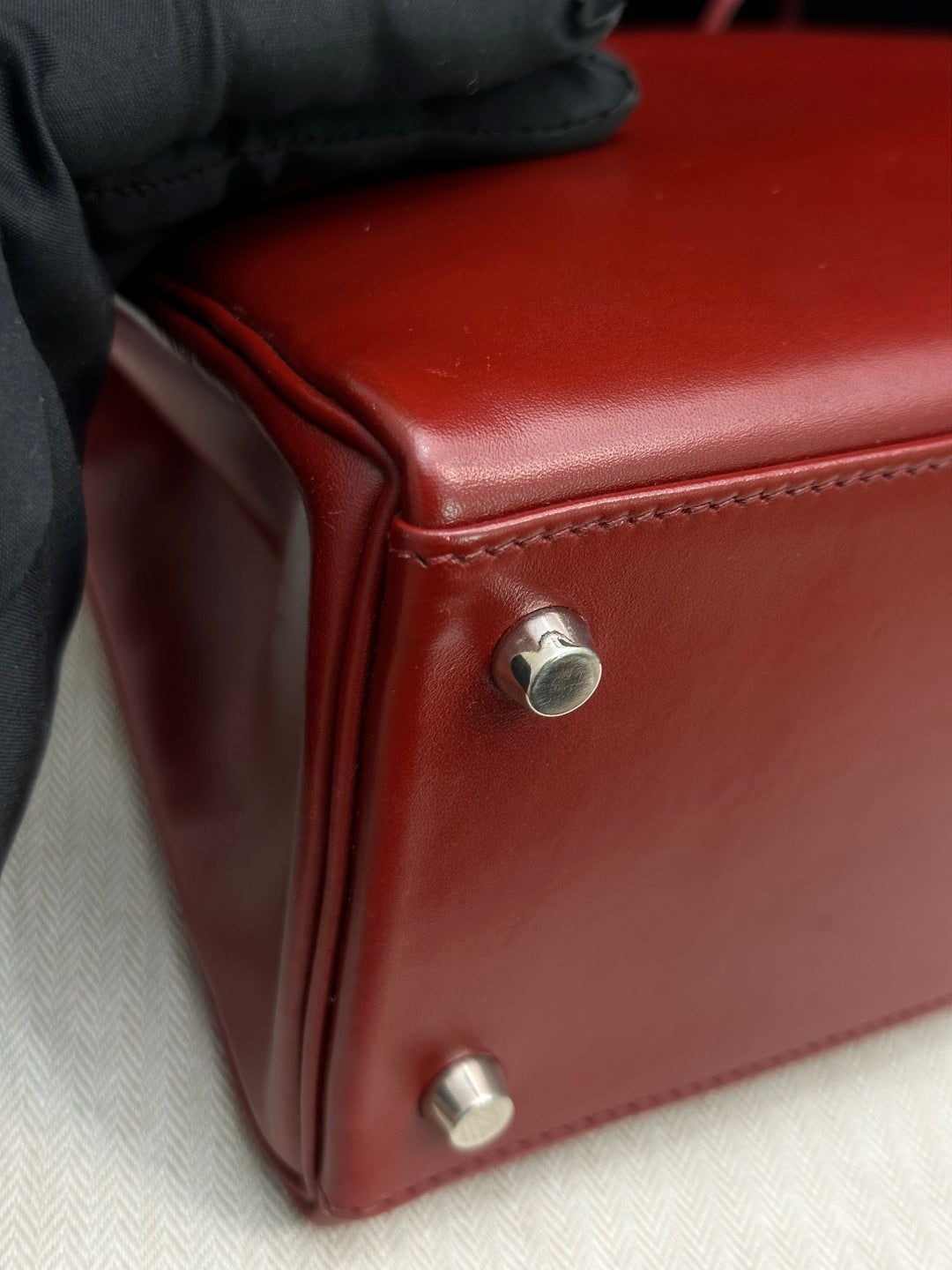 Hermes Kelly28 Box Leather Red Handbag Silver Hardware With Crossbody Strap