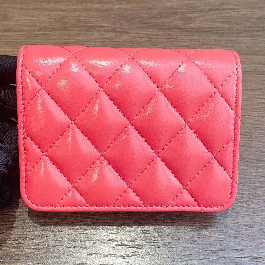 Chanel Vic Diamond Chain Shoulder Crossbody Bag Pink Gold Hardware Women