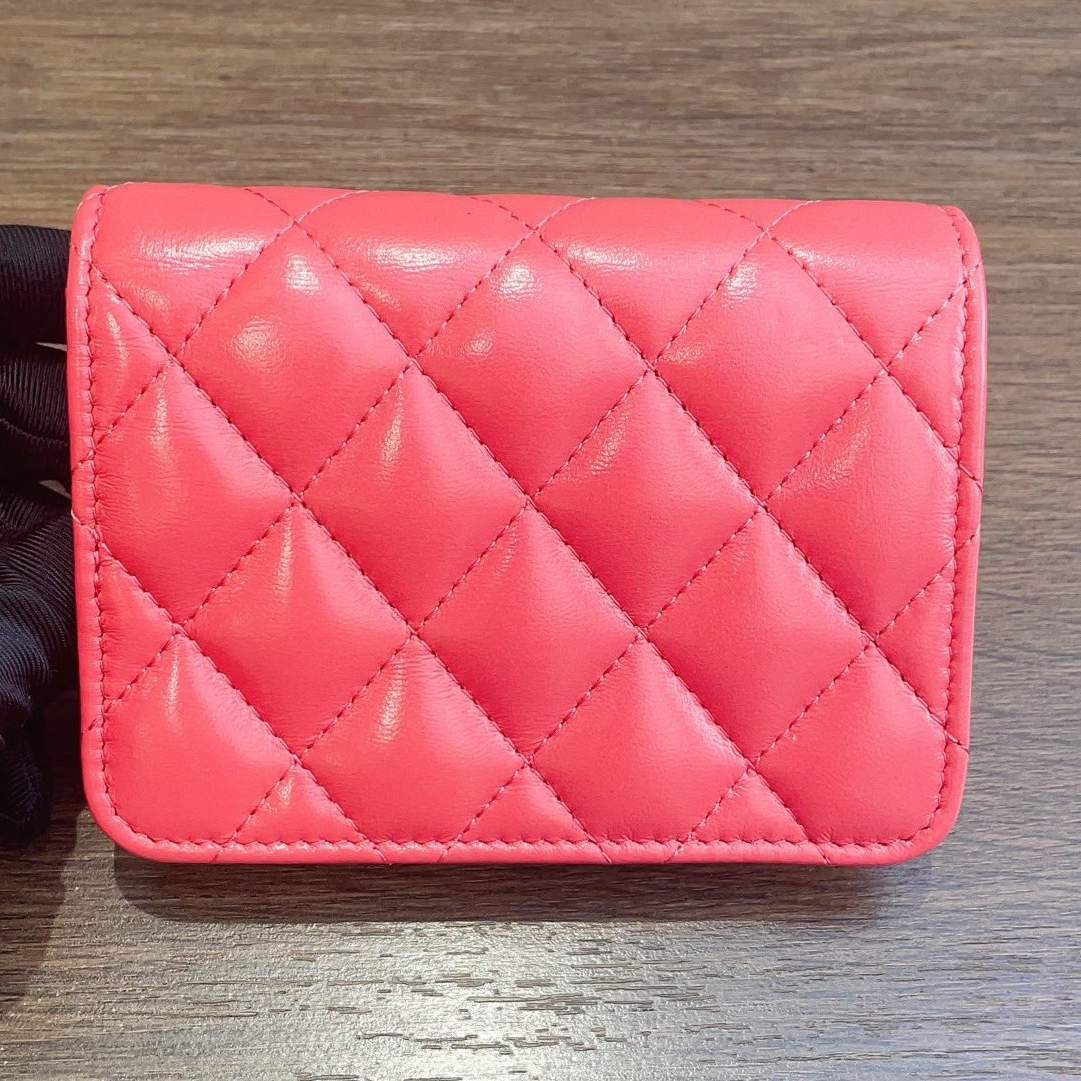 Chanel Vic Diamond Chain Shoulder Crossbody Bag Pink Gold Hardware Women