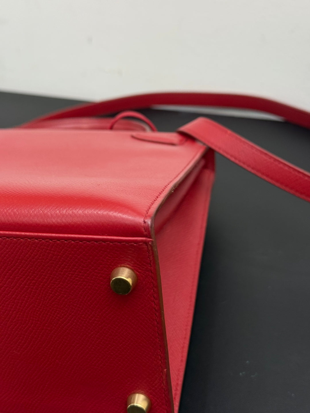 Authentic Hermes Kelly28 Red Handbag Gold Hardware Classic