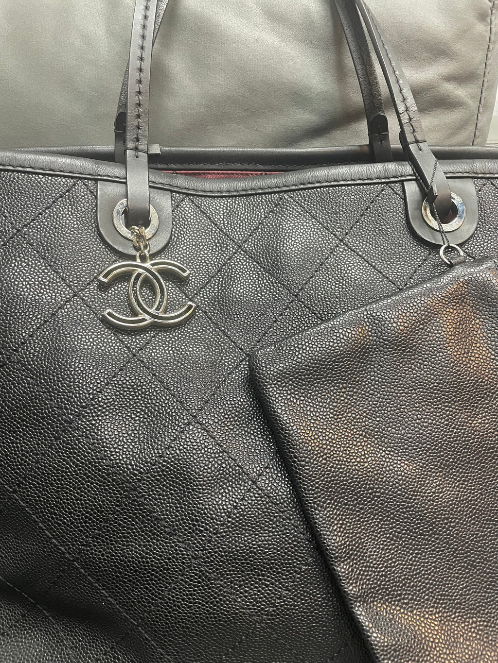 Chanel | GM Tote Bag - Pre-owned | Authentic Pre-Owned Luxury