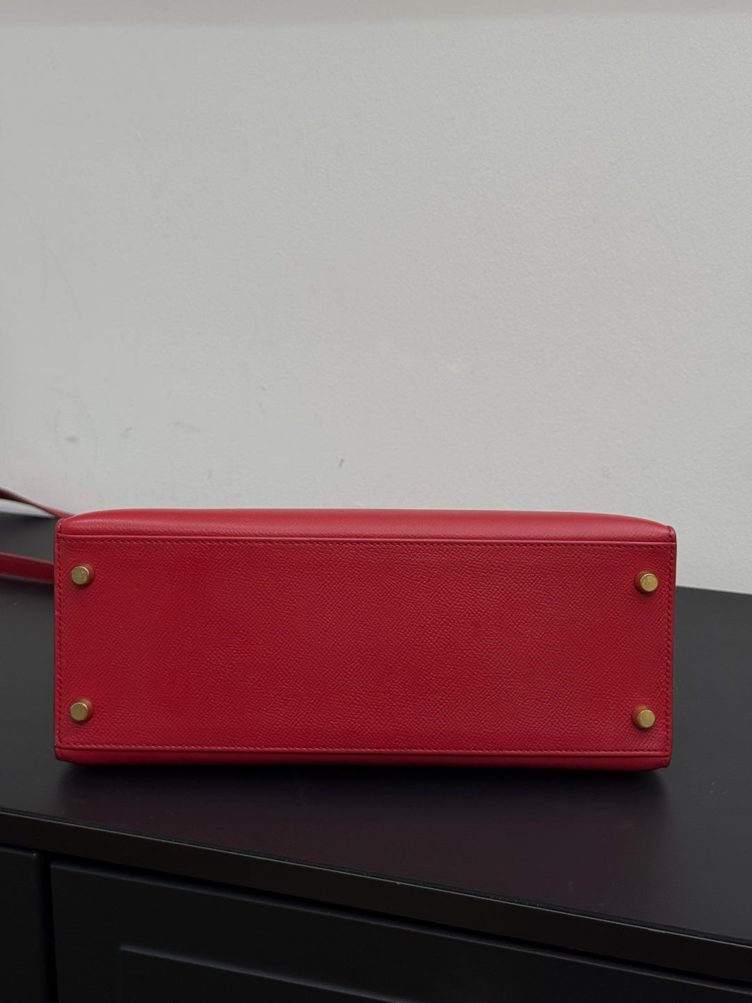 Authentic Hermes Kelly28 Red Handbag Gold Hardware Classic