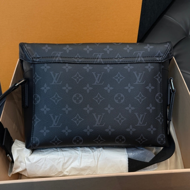 Louis Vuitton Voyager Monogram Shoulder Bag Crossbody Black Silver Unisex D