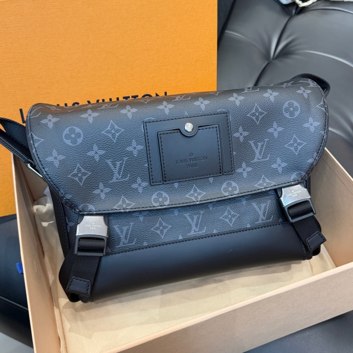 Louis Vuitton Voyager Monogram Shoulder Bag Crossbody Black Silver Unisex D