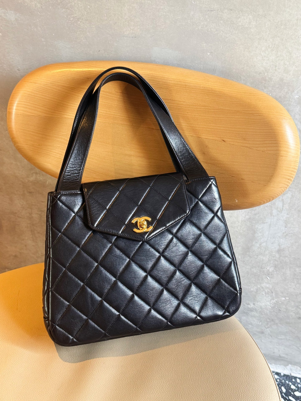 Authentic Chanel Kelly Lambskin Shoulder Bag Black Gold Hardware