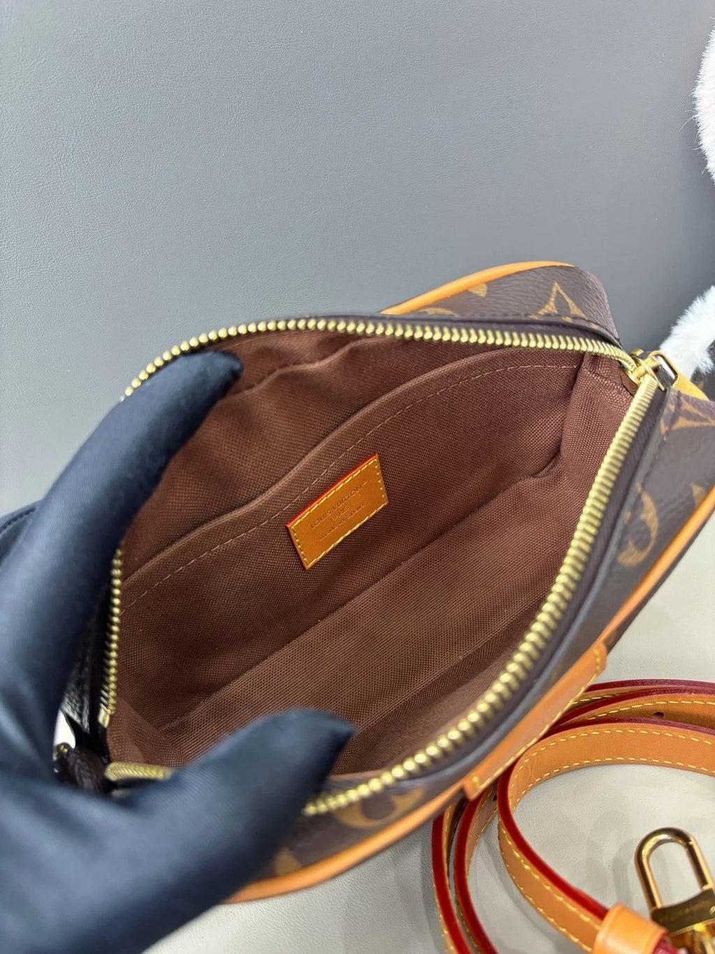 Louis Vuitton Trocadero Monogram Camera Bag Crossbody Brown Gold Women