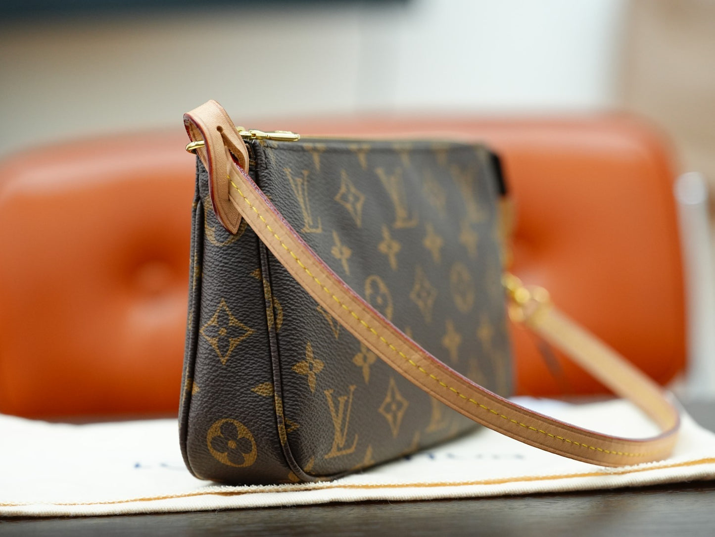 Louis Vuitton Monogram Pochette Accessories Shoulder Handbag Women Handbag Brown