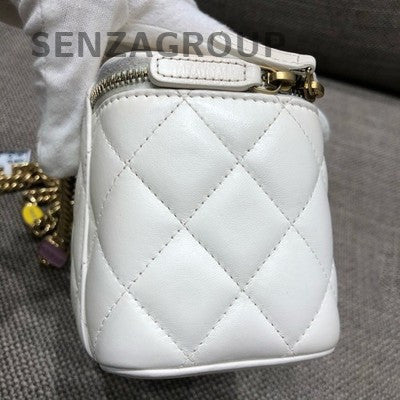 Chanel Quilted Chain Shoulder Crossbody Bag White Gold Women Classic