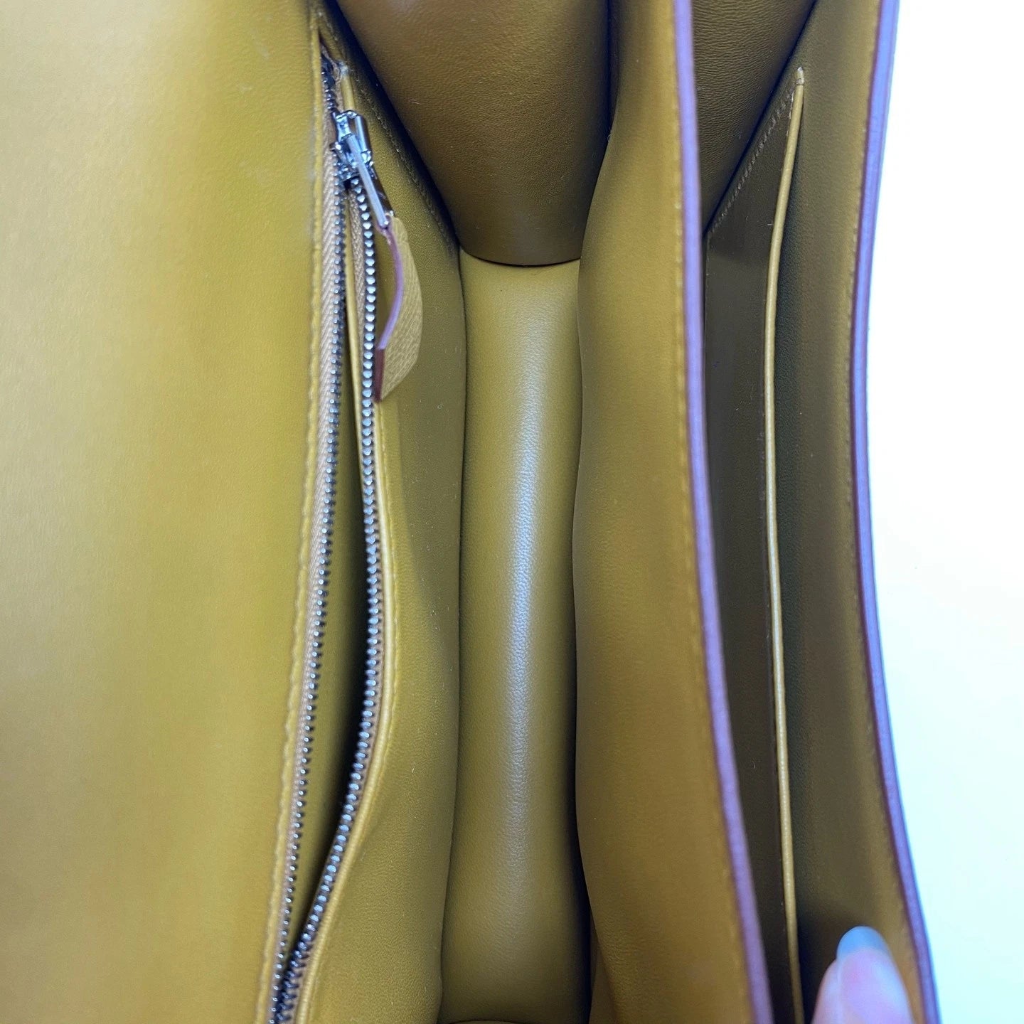 Hermes Constance 24 Epsom Leather Enamel Buckle Shoulder Bag For Women