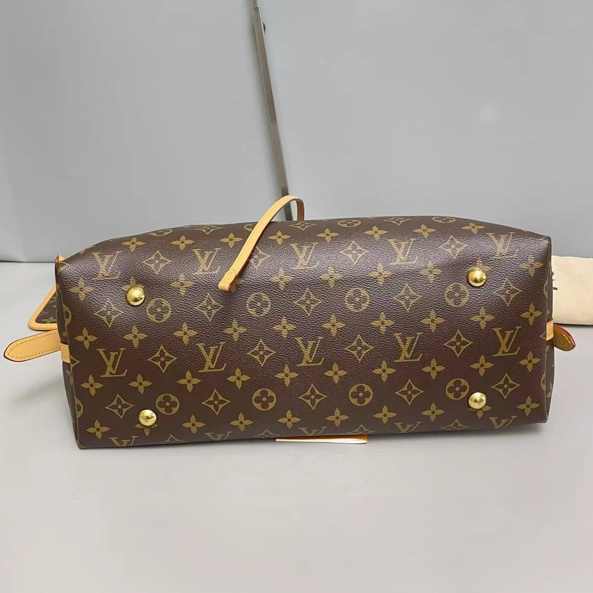 Louis Vuitton Carryall Monogram Canvas Shoulder Bag Crossbody Excellent