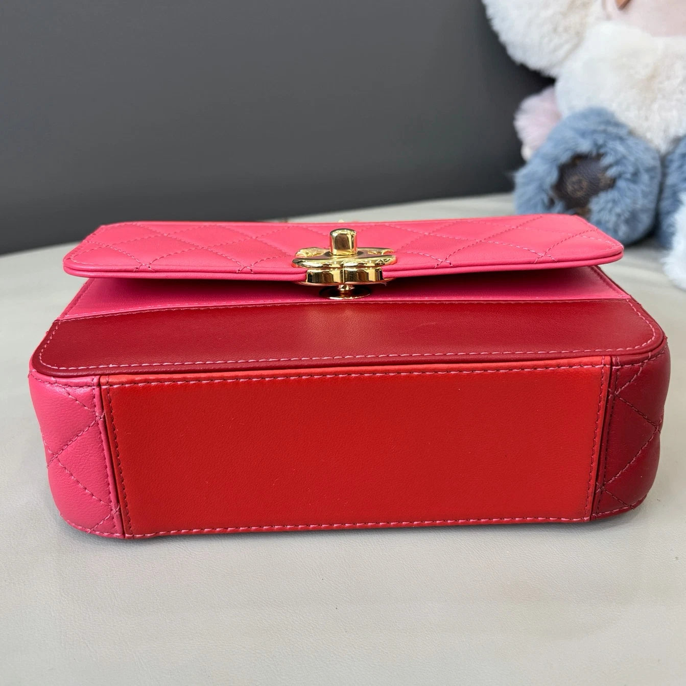 Chanel Diamond Chain Shoulder Crossbody Red Pink Gold Women Classic