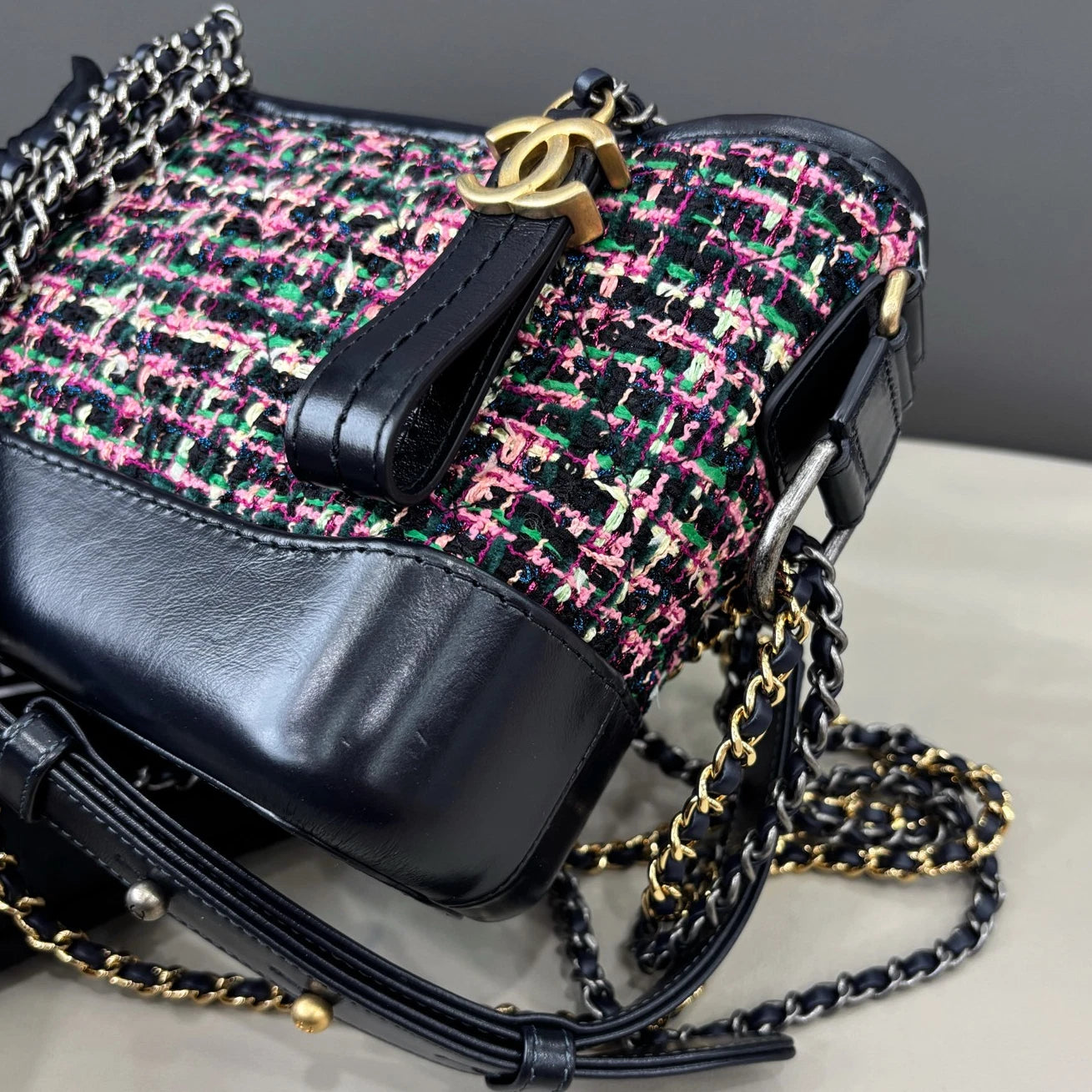 Chanel Gabrielle Chain Shoulder Crossbody Bag Black Gold Women Fashion