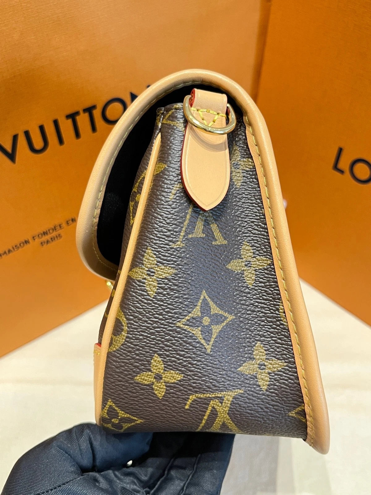 Louis Vuitton Monogram Canvas Black Strap Baguette Shoulder Bag For Women