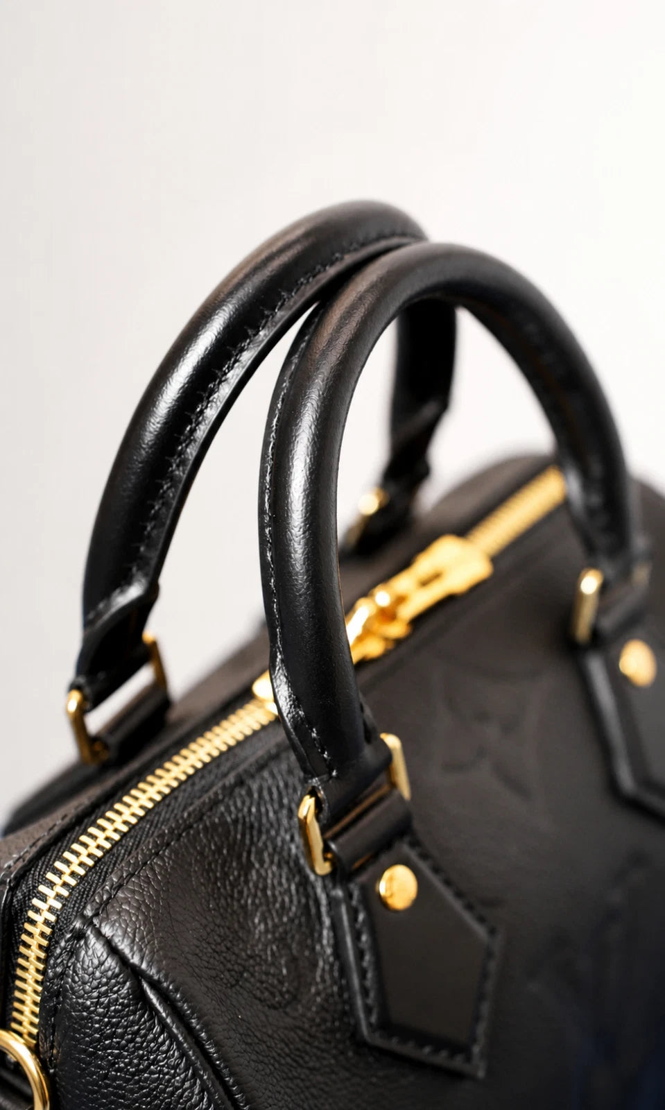 Louis Vuitton Speedy20 Monogram Empreinte Black Top Handle Bag Excellent
