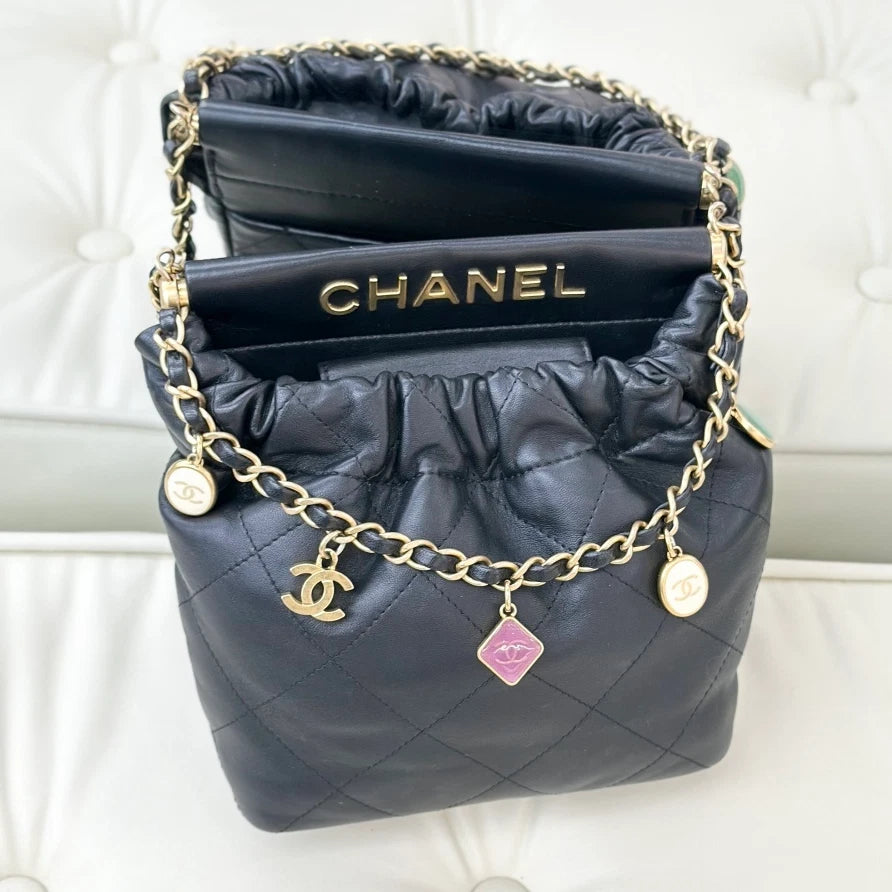 Chanel Lambskin Chain Shoulder Crossbody Bag Black Gold Women Classic S